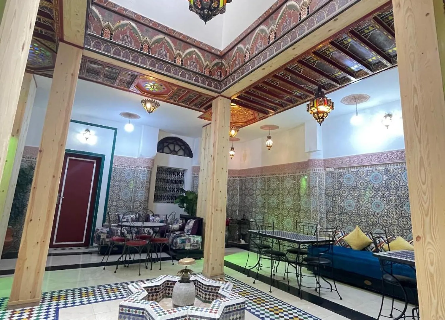 פס La Casa Espanyola ריאד